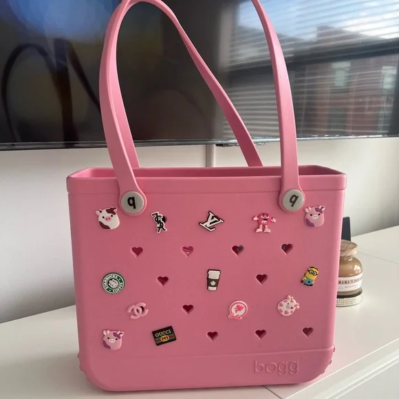 Limited Edition “Pink Hearts Valentine” Bogg Bag - Picture 6 of 10